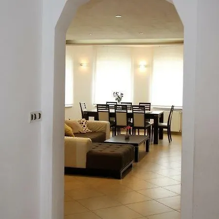 1949 Apartment